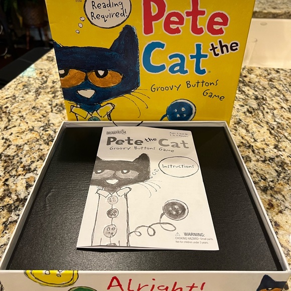 Pete the Cat Groovy Buttons Board Game Complete - Picture 5 of 5